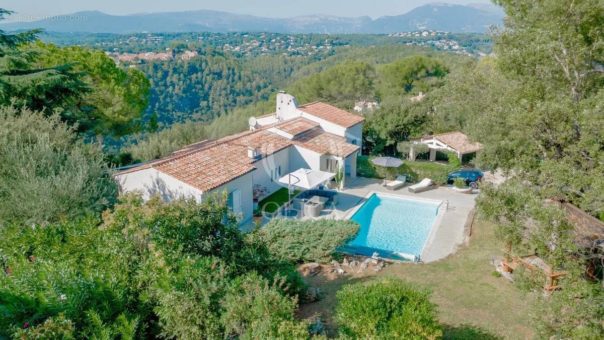 Maison à BIOT