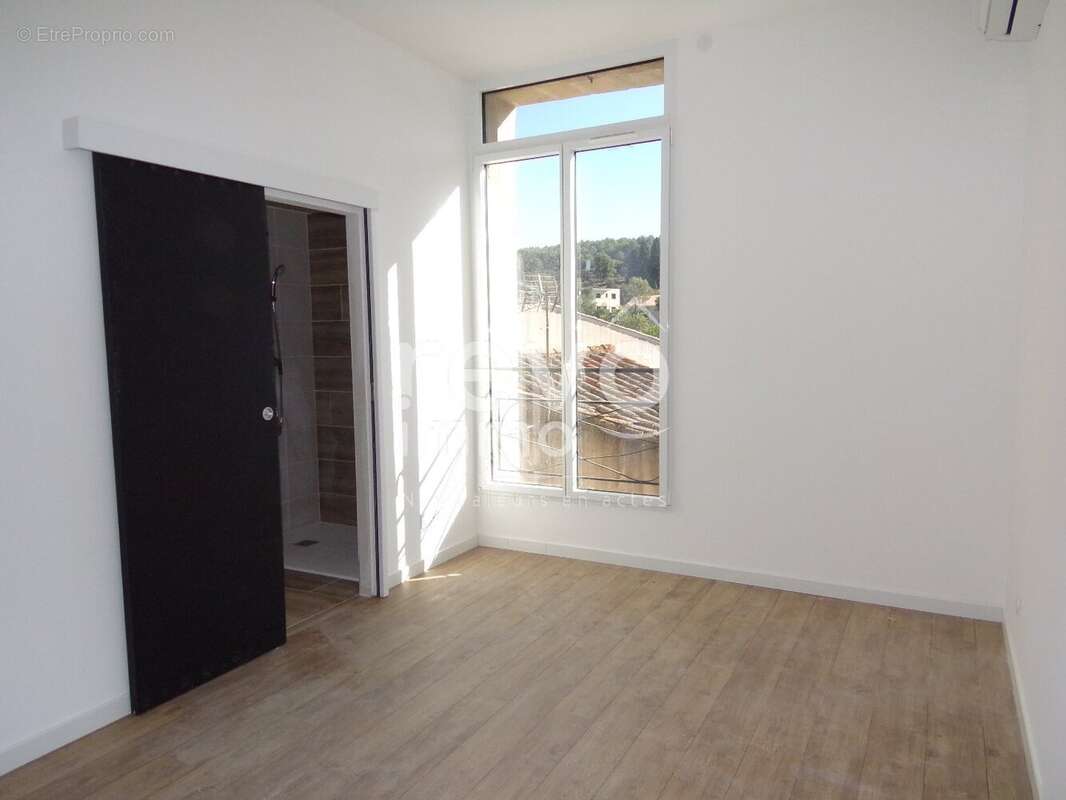 Appartement à PAULHAN