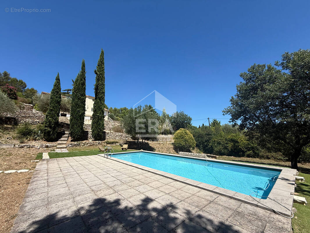 Maison à SAINT-MAXIMIN-LA-SAINTE-BAUME