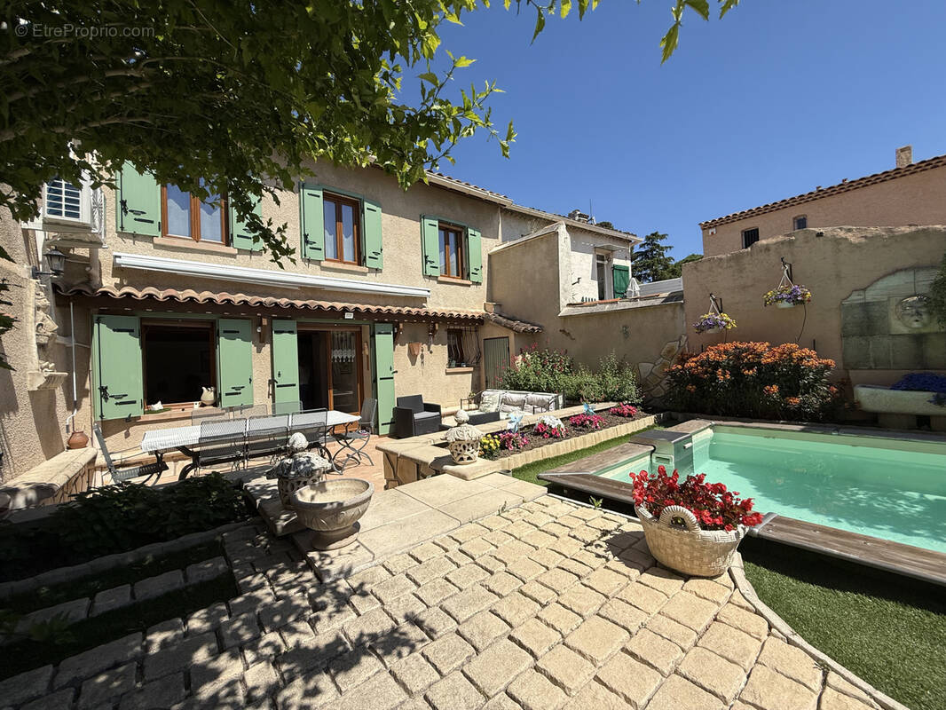 Maison à MARSEILLE-10E