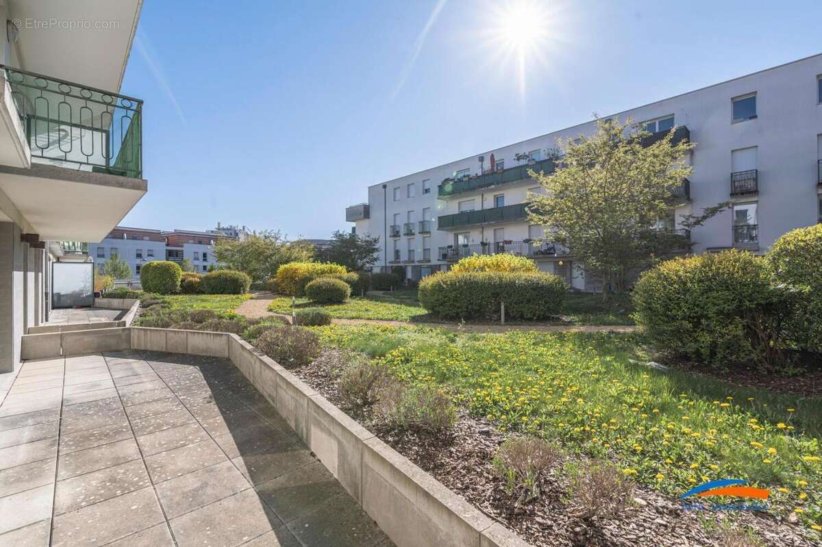   - Appartement à REIMS