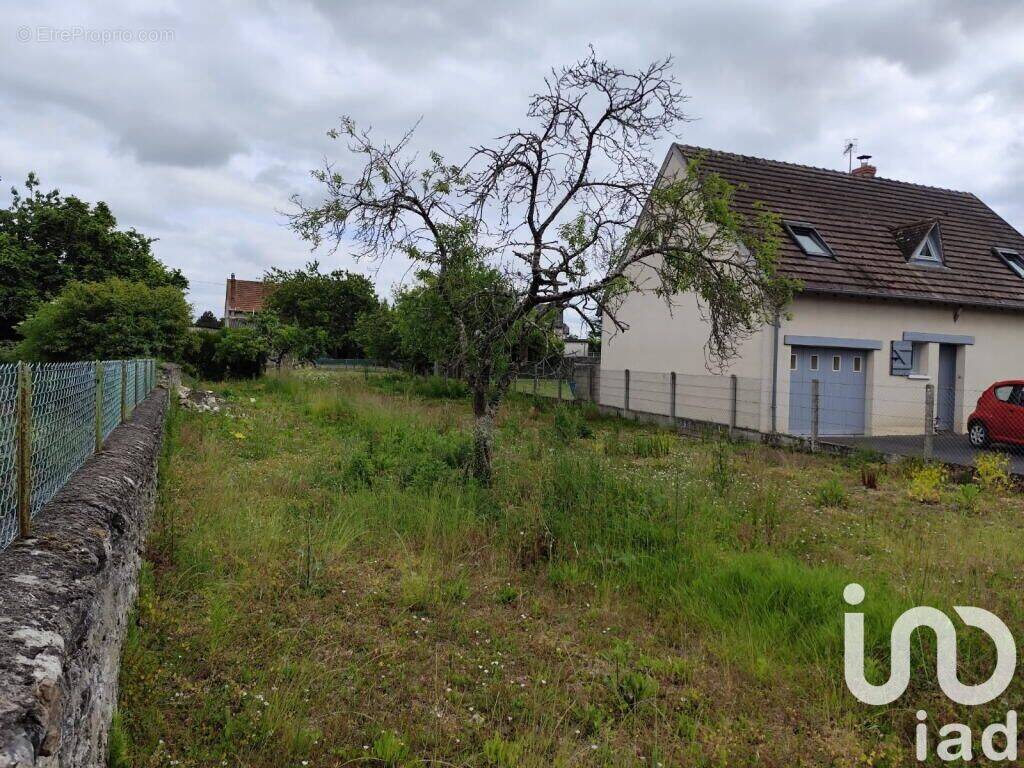 Photo 1 - Terrain à SAINTE-MAURE-DE-TOURAINE