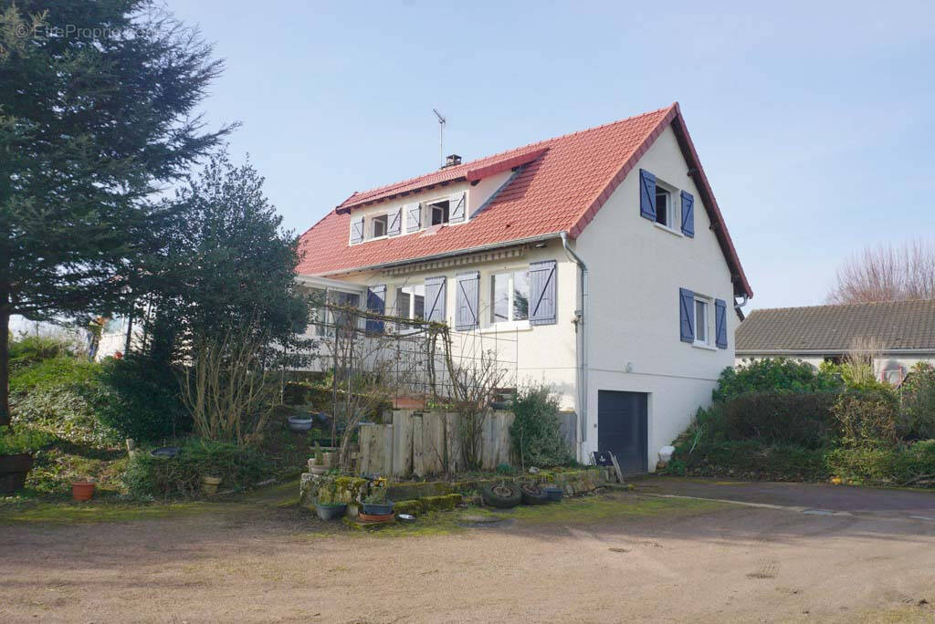 Maison à PARAY-LE-MONIAL