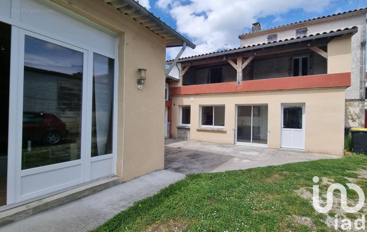 Photo 1 - Maison à SAINT-YRIEIX-SUR-CHARENTE