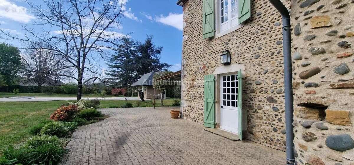 Maison à ARTIGUELOUVE