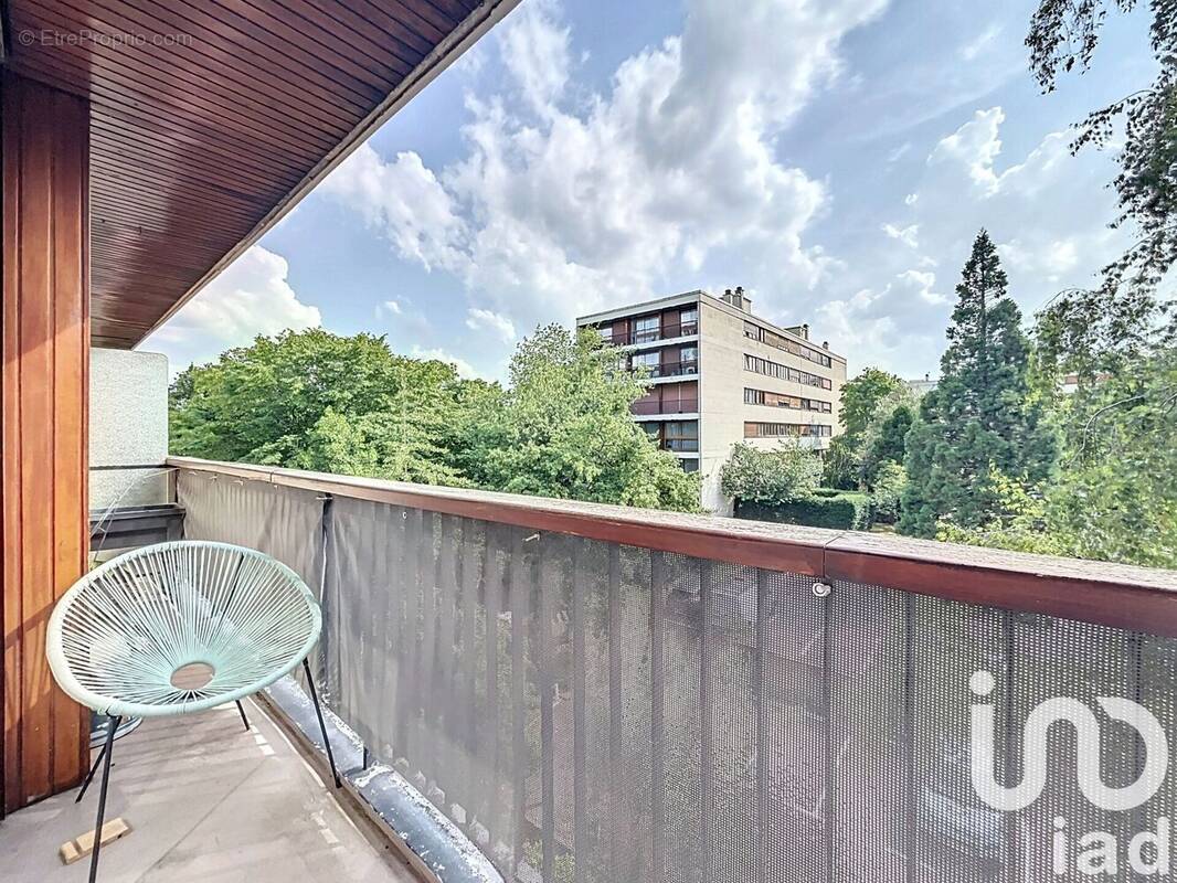 Photo 1 - Appartement à LA CELLE-SAINT-CLOUD