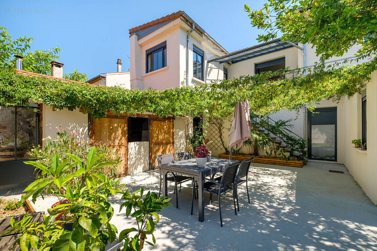 Maison à LYON-3E