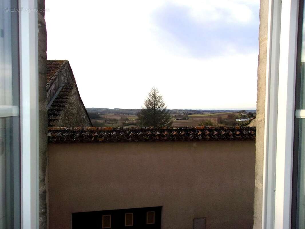 Maison à LEVIGNAC-DE-GUYENNE