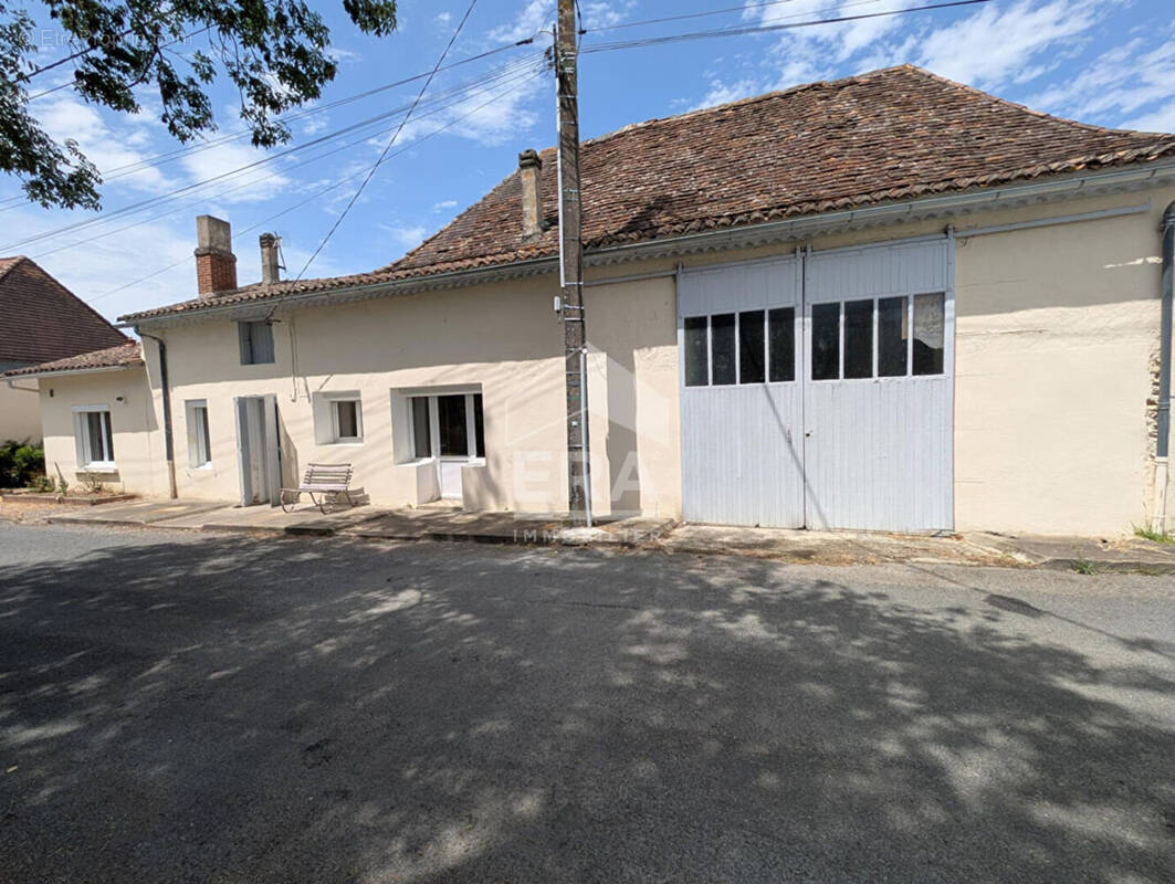 Maison à MONTPON-MENESTEROL