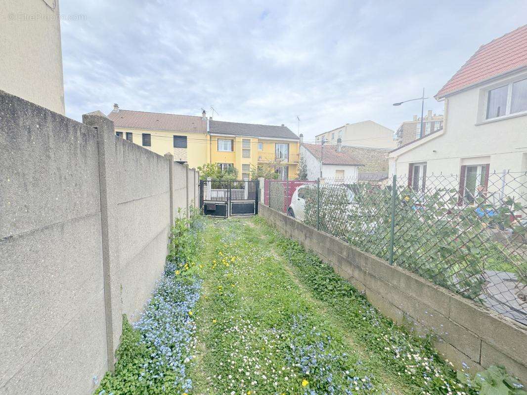 Maison à DRANCY