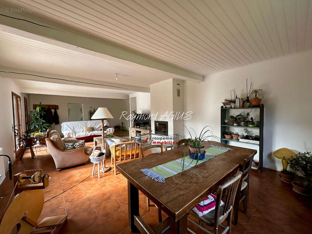 Maison à GENSAC