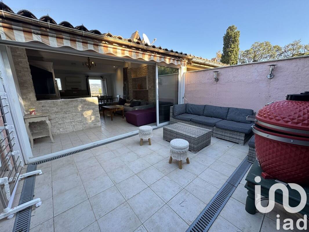 Photo 1 - Maison à COGOLIN