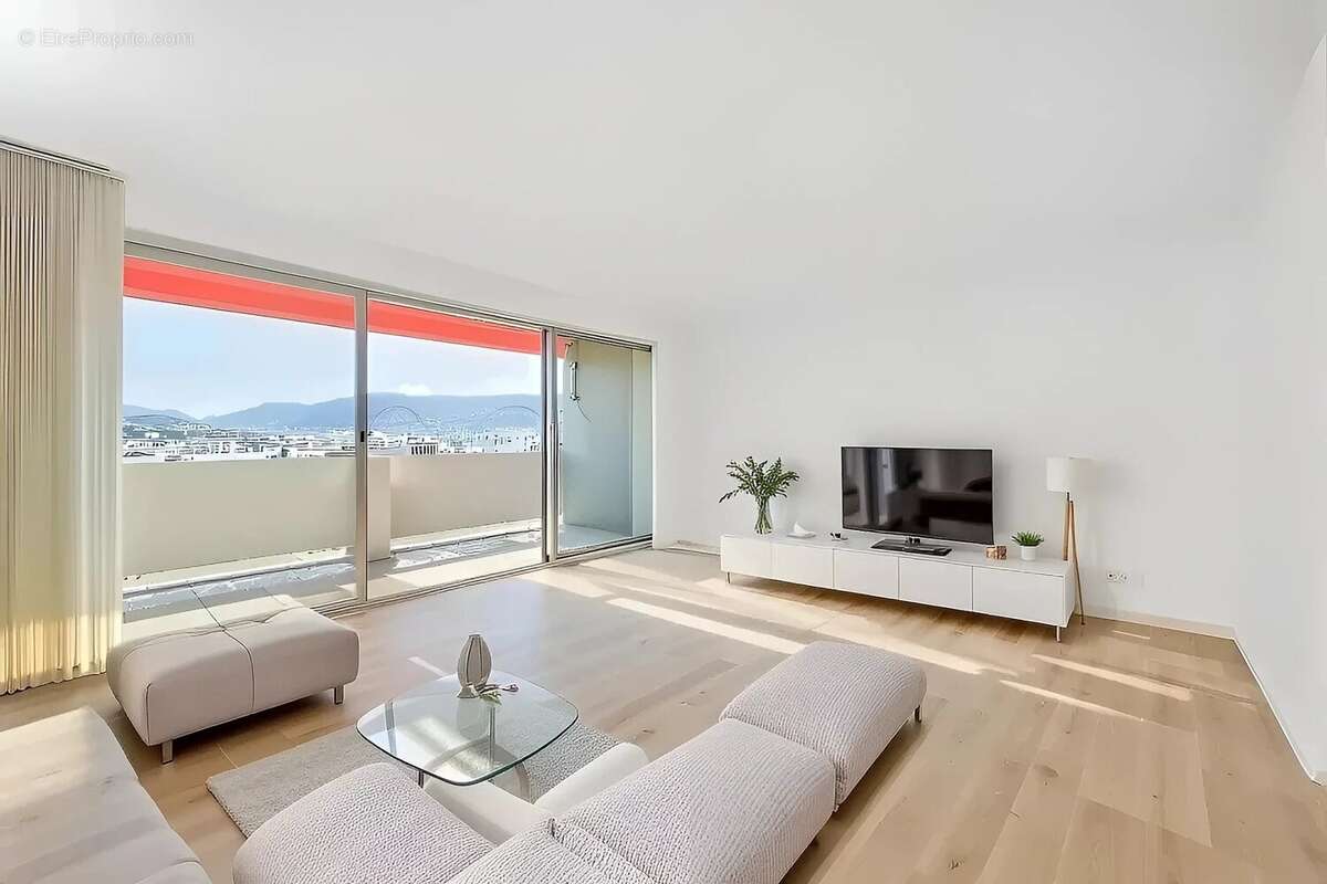 Appartement à MARSEILLE-8E