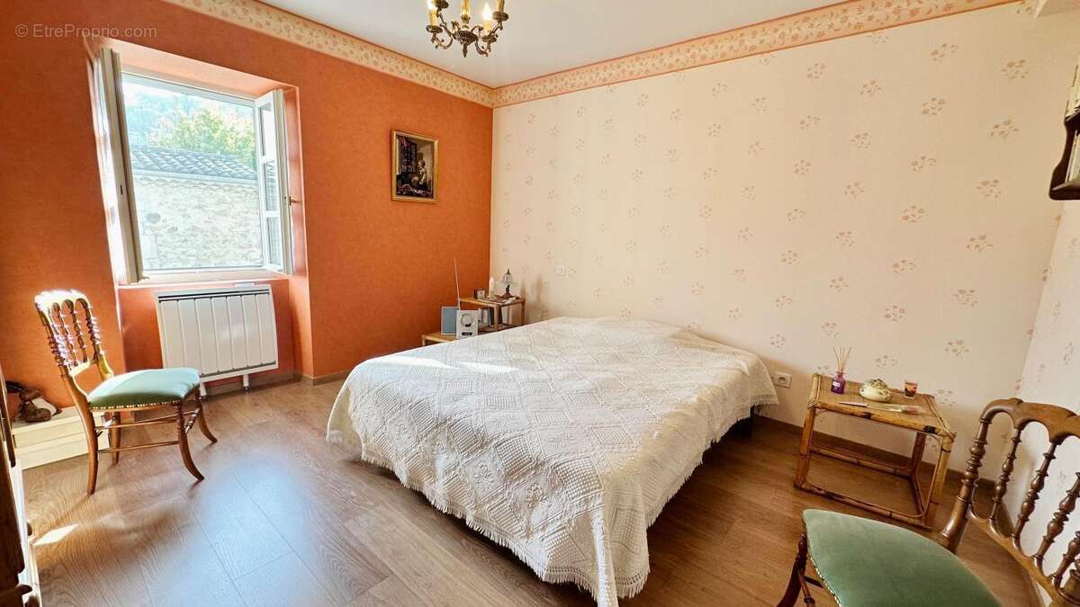 Maison à EURRE