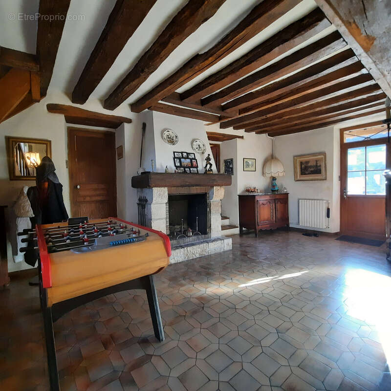 Maison à EGREVILLE