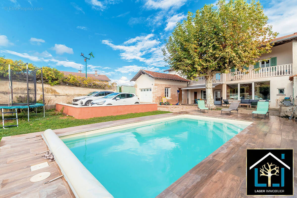 Maison à MONTLUEL