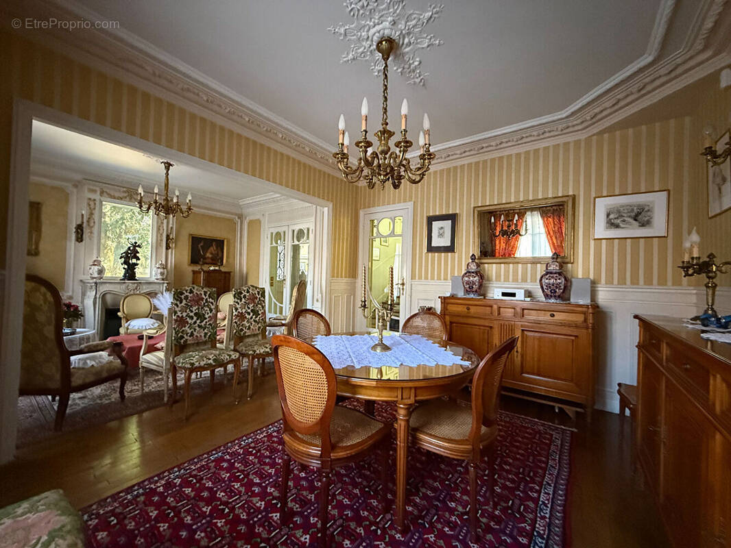 Maison à VILLEJUIF