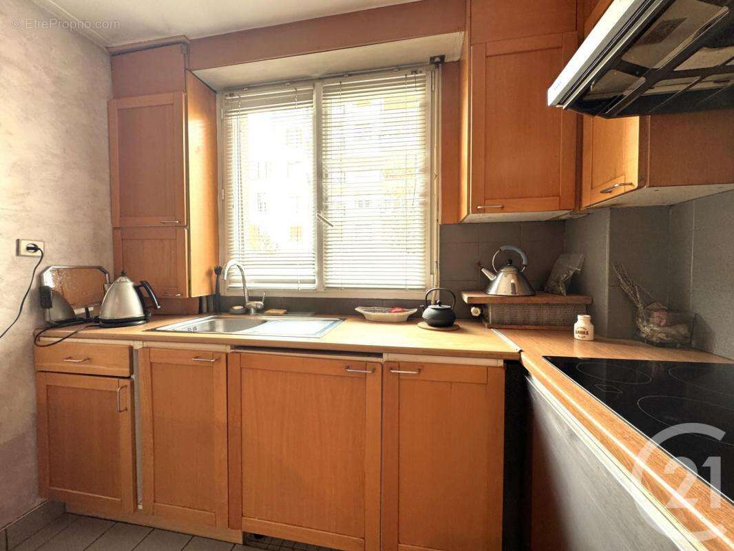 Appartement à FONTENAY-SOUS-BOIS