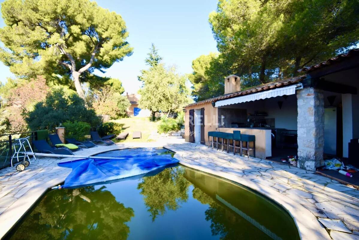 Maison à COLOMARS