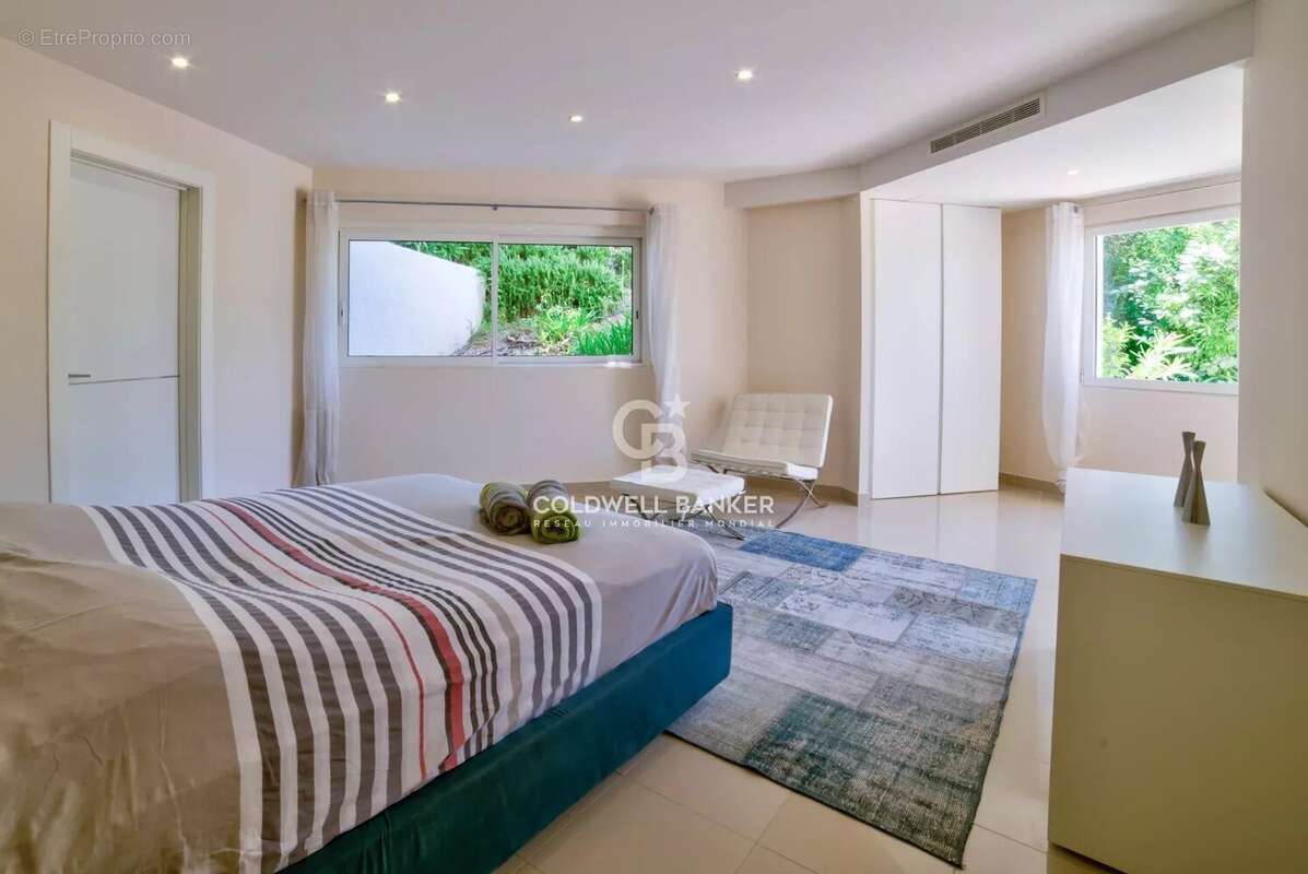Maison à MOUGINS