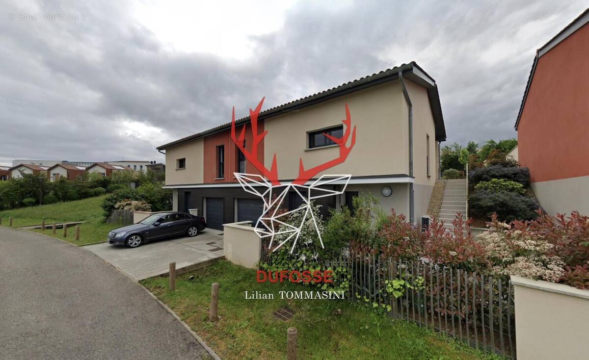 Photo 1 - Maison à LA TOUR-DE-SALVAGNY