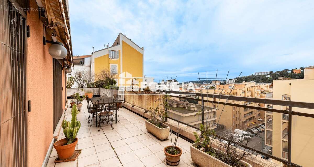 Appartement à MENTON