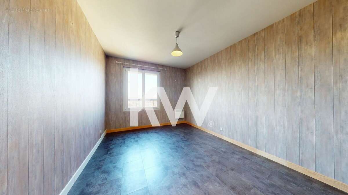 Appartement à SAINT-BRICE-COURCELLES