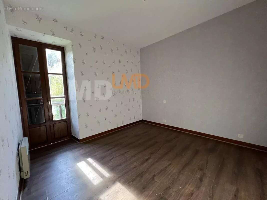 Appartement à AUBIN