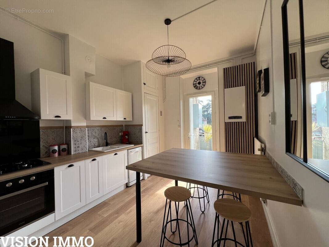 Appartement à RIVES