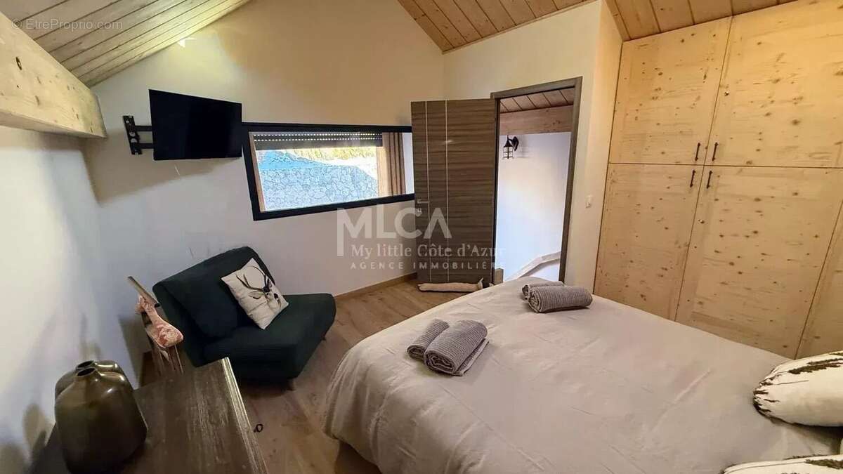 Appartement à SAINT-ETIENNE-DE-TINEE