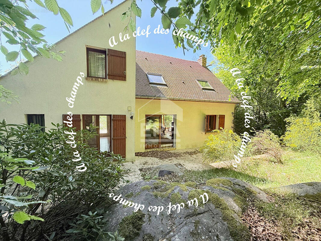 Maison à GIF-SUR-YVETTE