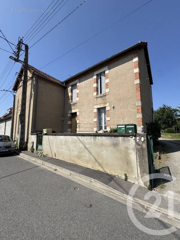 Autre à YZEURE