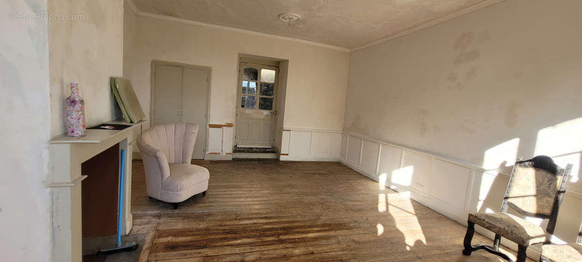 Appartement à AYEN