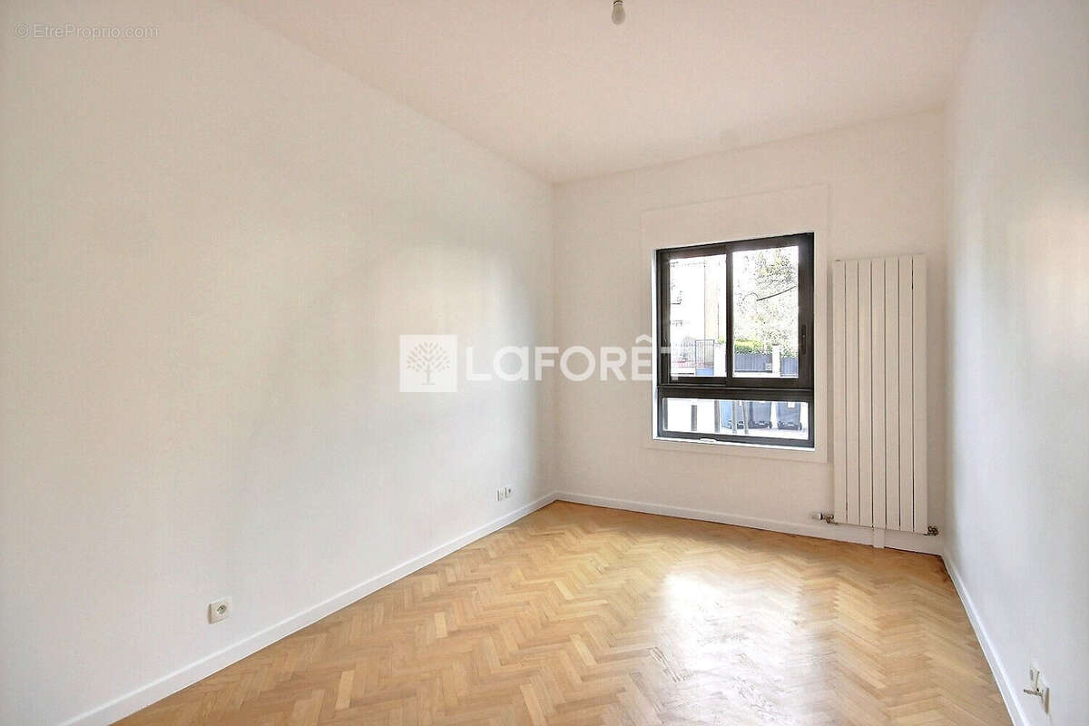 Appartement à SURESNES