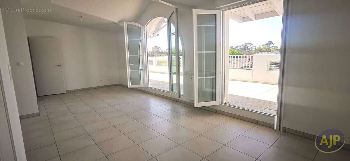 Appartement à LANTON