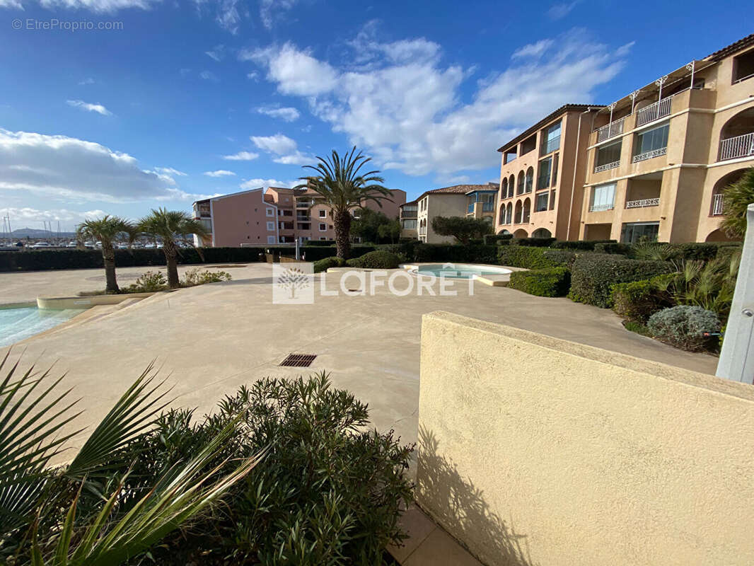 Appartement à SIX-FOURS-LES-PLAGES