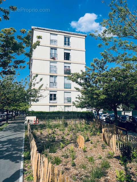 Appartement à AUBERVILLIERS