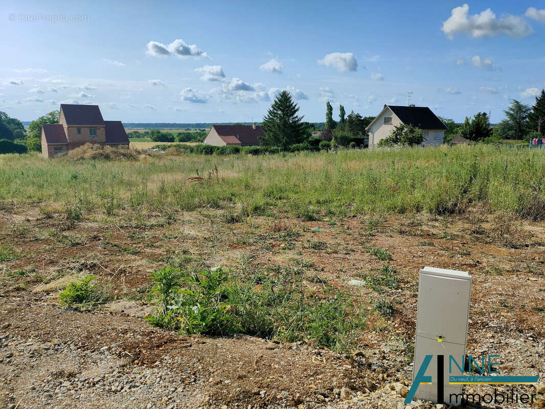 Terrain à FONTAINES