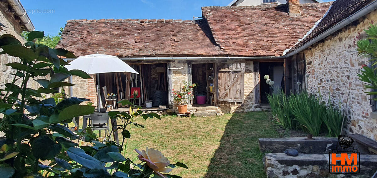 Maison à LA MEYZE