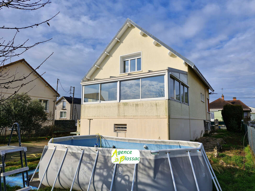 Maison à CHATELLERAULT