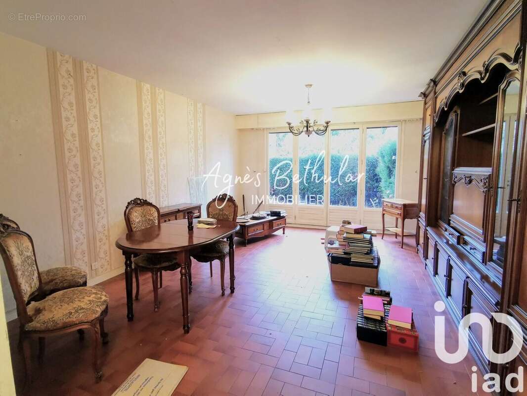 Photo 2 - Appartement à BURES-SUR-YVETTE
