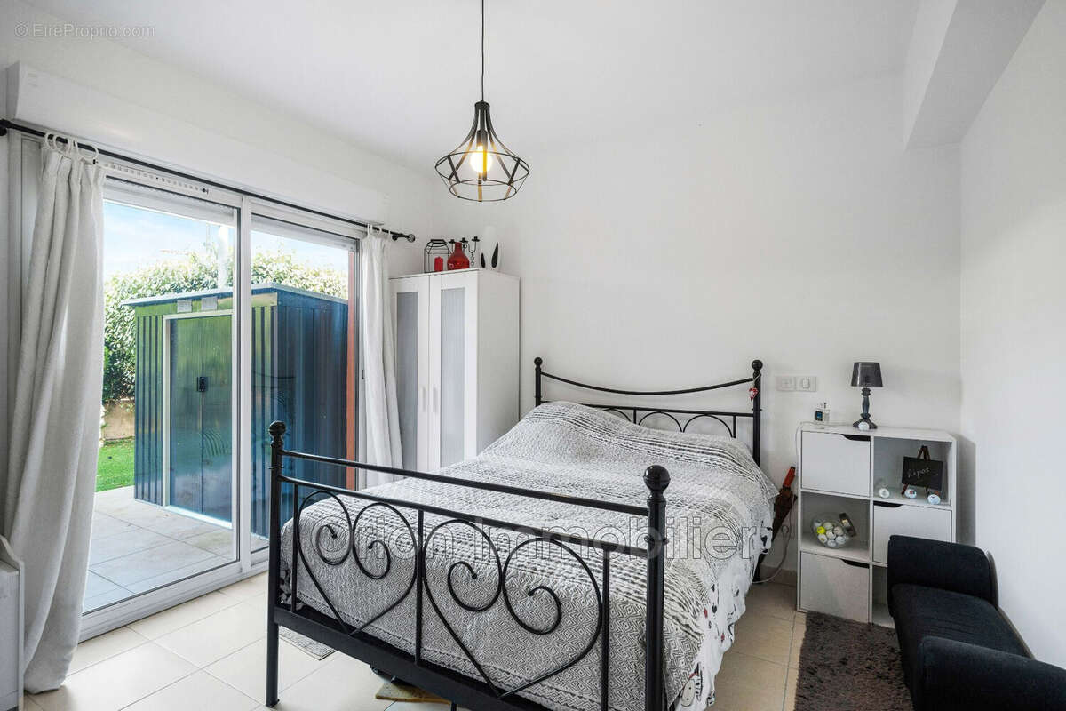 Appartement à MANDELIEU-LA-NAPOULE