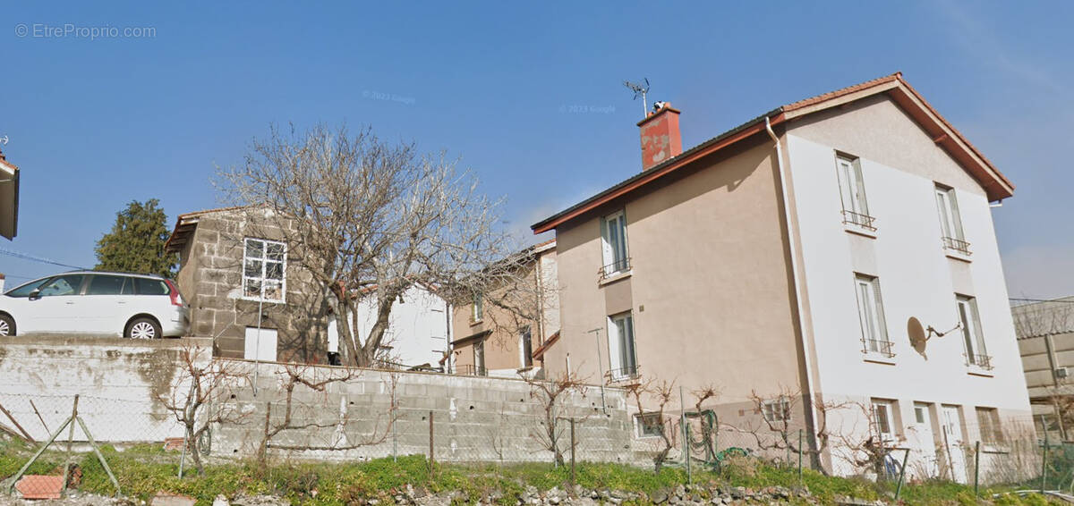 Maison à CLERMONT-FERRAND
