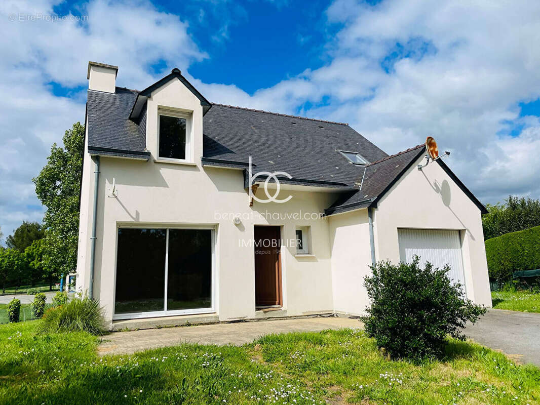 Maison à LE HEZO