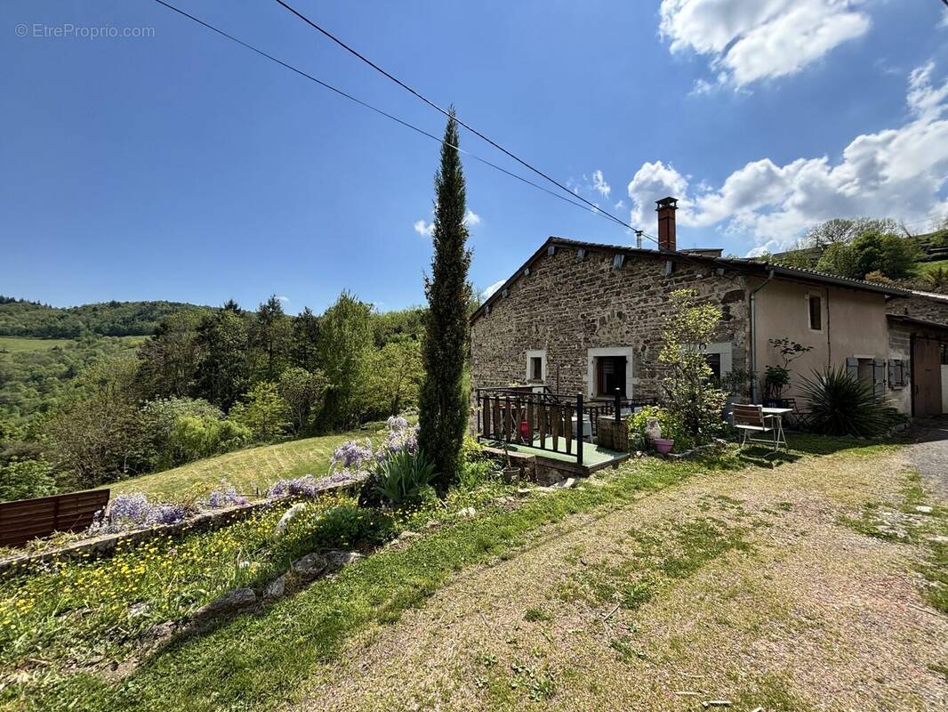 Maison à BEAUJEU