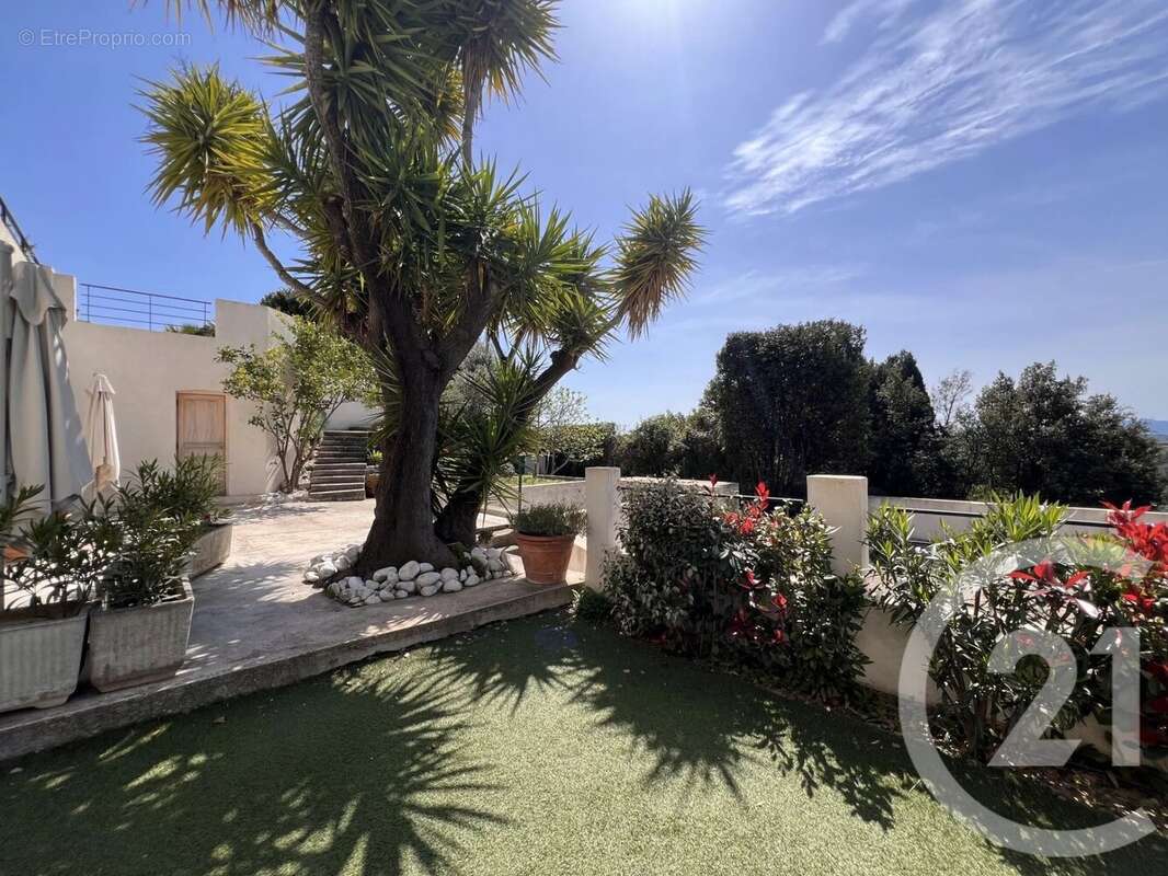 Maison à MOUGINS