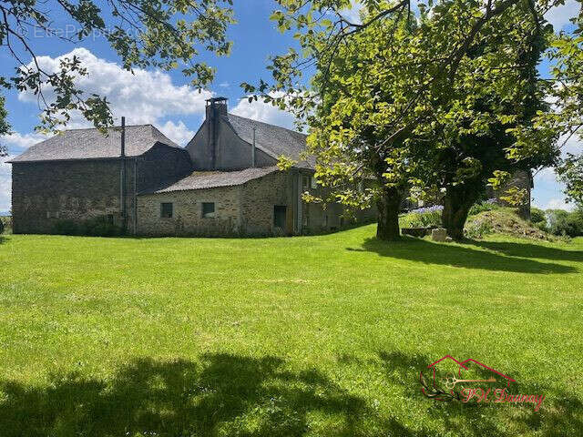 Maison à CALMONT