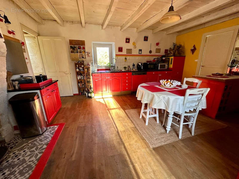 Maison à BOUTEILLES-SAINT-SEBASTIEN