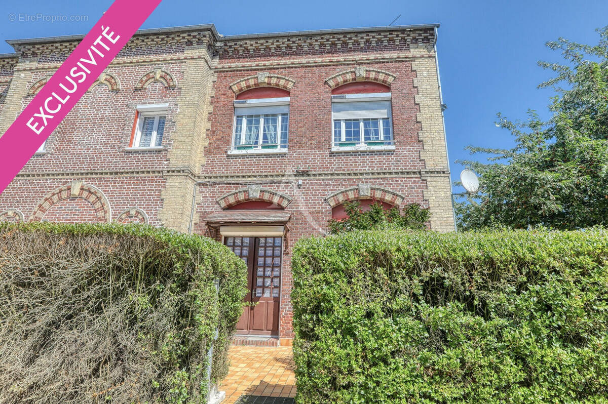 Maison à ETREPAGNY