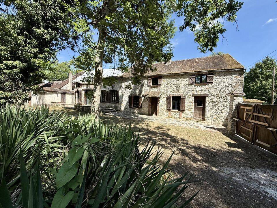 Maison à LONGUEVILLE